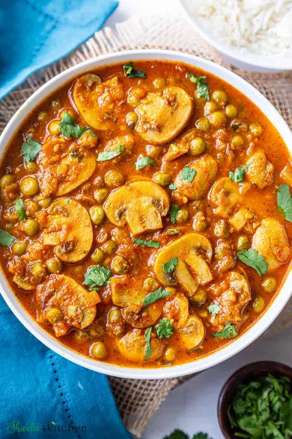 Matar Mushroom Curry